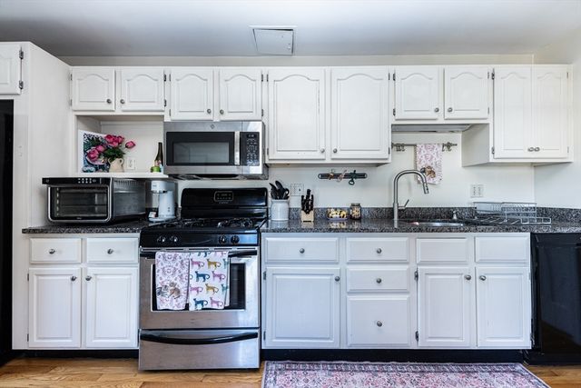 13 Vinton St 3, Boston, MA 02127