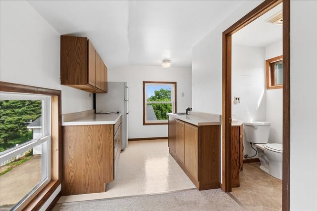 10808 N Woodstock Street, Huntley, IL 60142