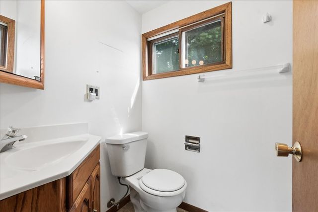 10808 N Woodstock Street, Huntley, IL 60142