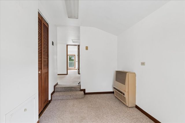 10808 N Woodstock Street, Huntley, IL 60142