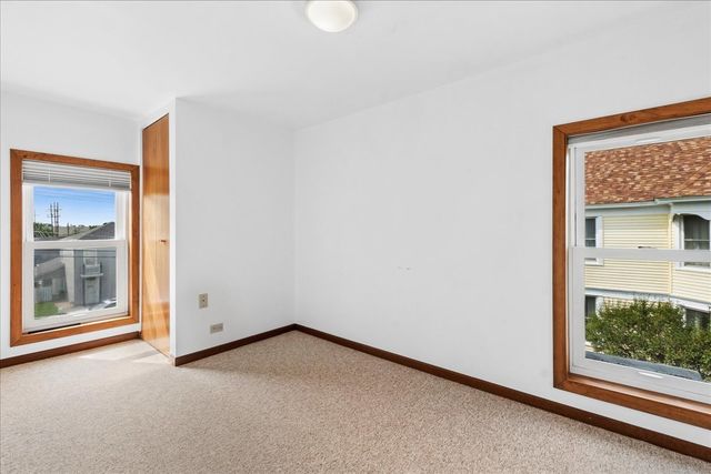 10808 N Woodstock Street, Huntley, IL 60142