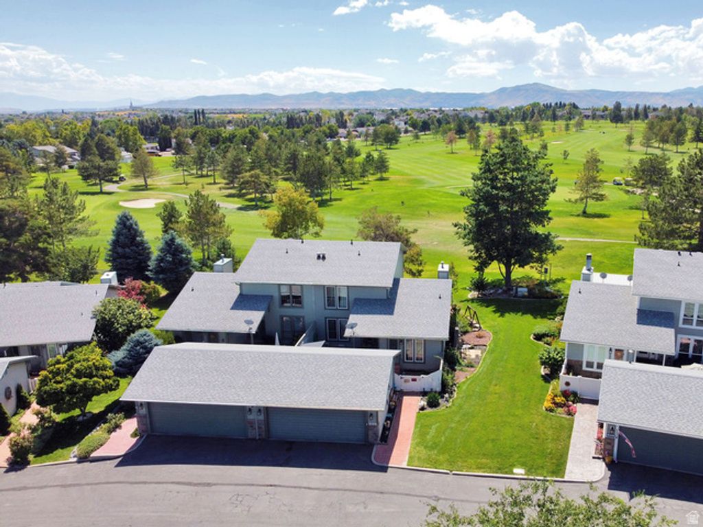 4498 W SKYE DR, South Jordan, UT 84009 — exterior