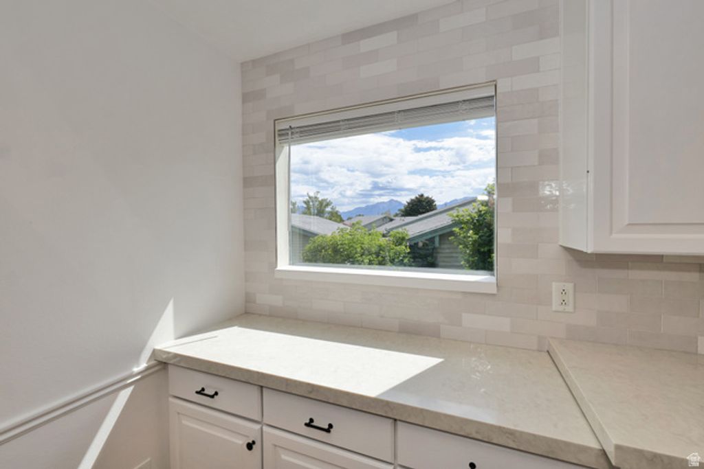 4498 W SKYE DR, South Jordan, UT 84009 — photo 4