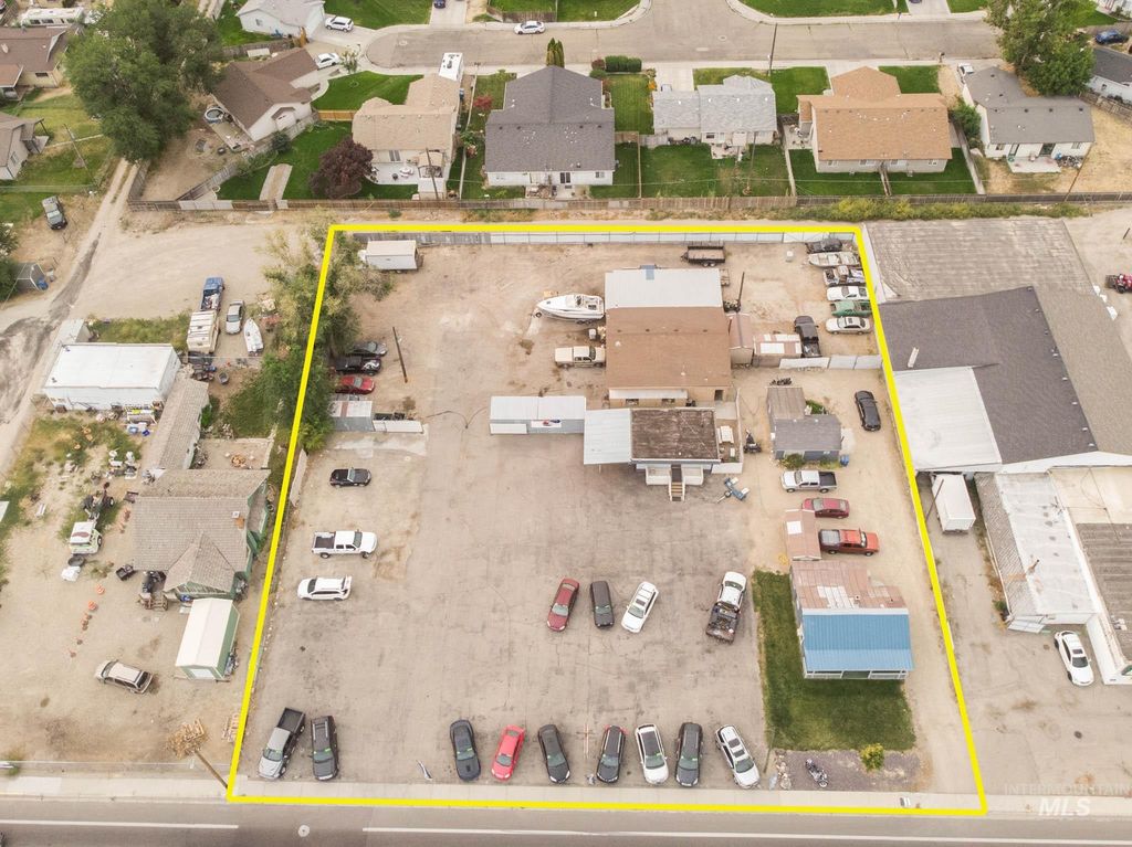 1647 Garrity Blvd, Nampa, ID 83687