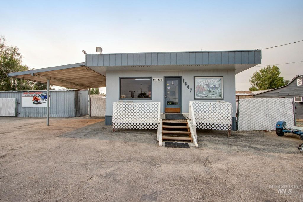1647 Garrity Blvd, Nampa, ID 83687 photo 4