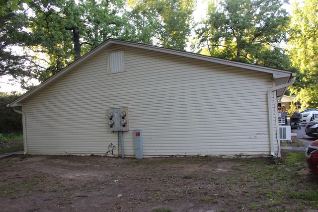 1600 N Lane Street, Pine Bluff, AR 71602