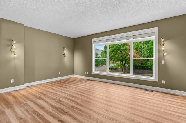 416 Duke Street, Saint Paul, MN 55102