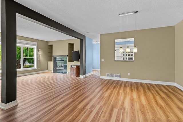 416 Duke Street, Saint Paul, MN 55102