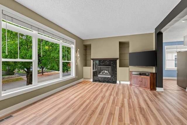 416 Duke Street, Saint Paul, MN 55102