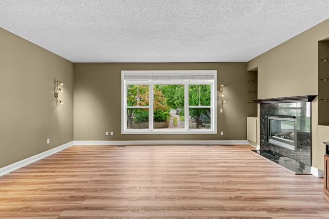 416 Duke Street, Saint Paul, MN 55102