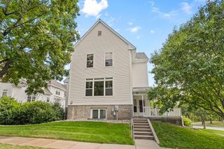 416 Duke Street, Saint Paul, MN 55102