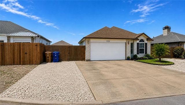 13954 Seafarer Dr, Corpus Christi, TX 78418