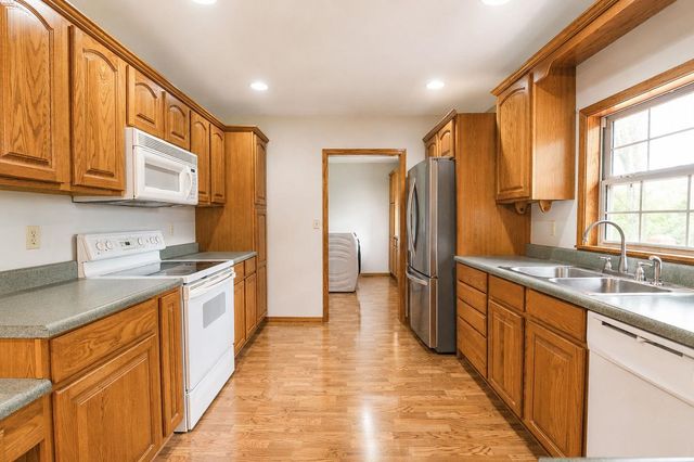 12596 SW 91st St, Andover, KS 67002