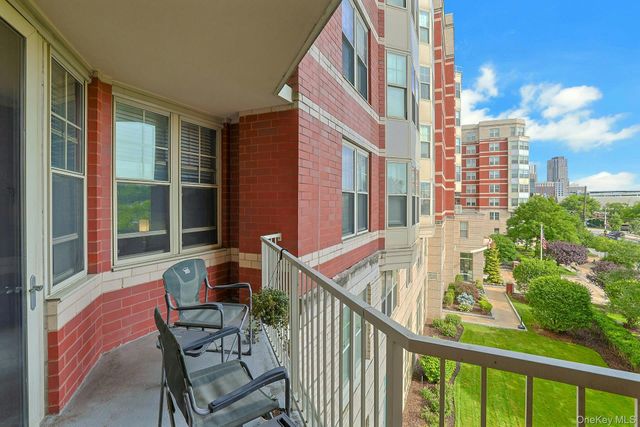 300 Mamaroneck Avenue 328, White Plains, NY 10605