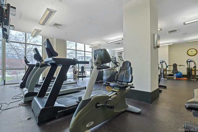 300 Mamaroneck Avenue 328, White Plains, NY 10605