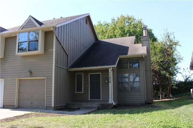 11838 Oakmont St Street, Overland Park, KS 66210