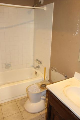 11838 Oakmont St Street, Overland Park, KS 66210