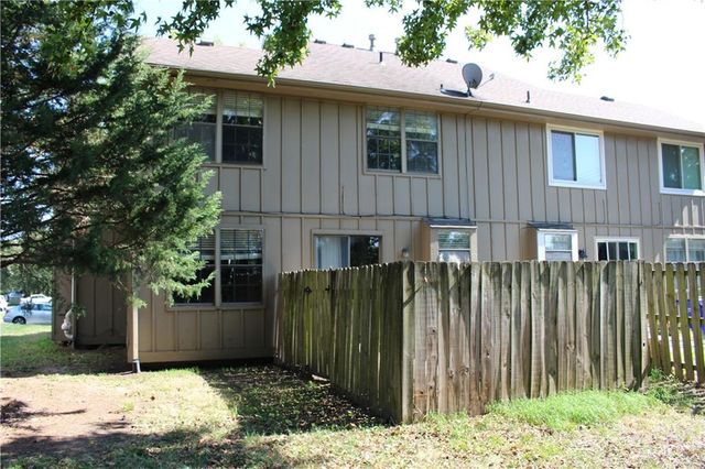 11838 Oakmont St Street, Overland Park, KS 66210