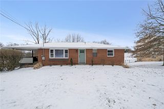 1521 Robbins Station Rd, North Huntingdon, PA 15642