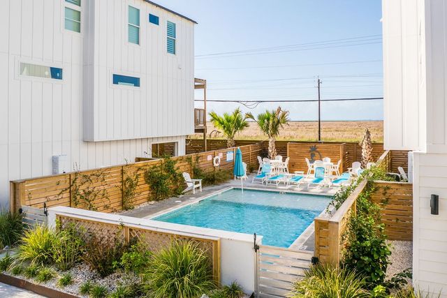 4885 State Highway 361 B, Port Aransas, TX 78373