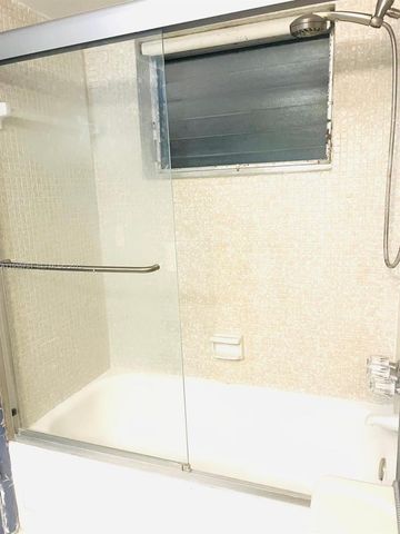 1550 NE 191st St 306, Miami, FL 33179