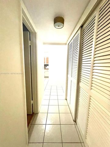 1550 NE 191st St 306, Miami, FL 33179