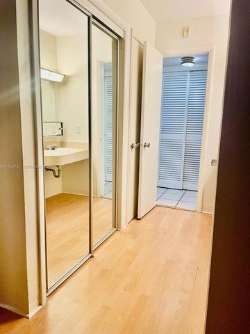 1550 NE 191st St 306, Miami, FL 33179