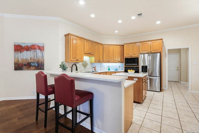 20914 Cactus Loop, San Antonio, TX 78258