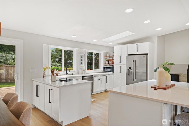 7087 45th Avenue W, Mukilteo, WA 98275