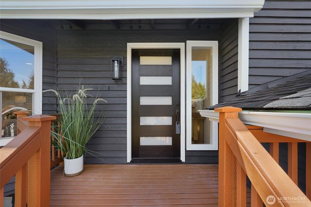 7087 45th Avenue W, Mukilteo, WA 98275