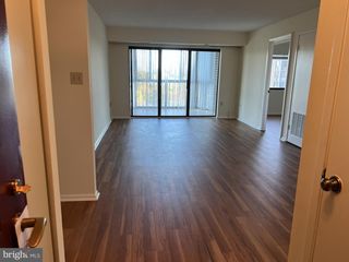 15101 INTERLACHEN DR #1-819, Silver Spring, MD 20906