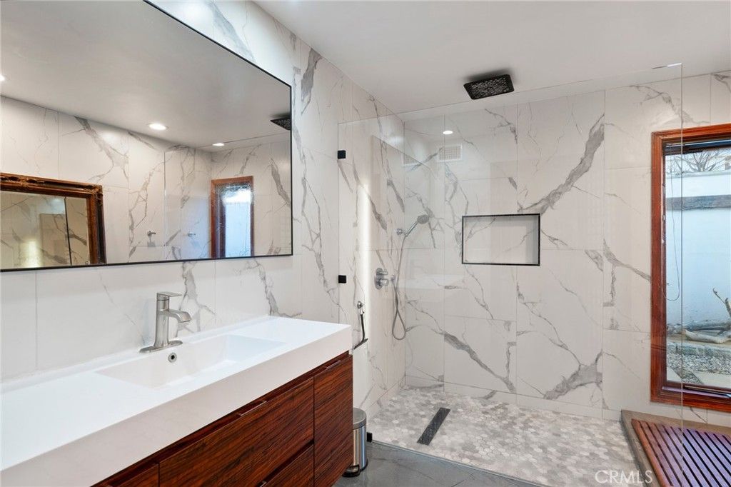 Image 17 of property listing at 183 Monarch Bay, Dana Point, CA 92629