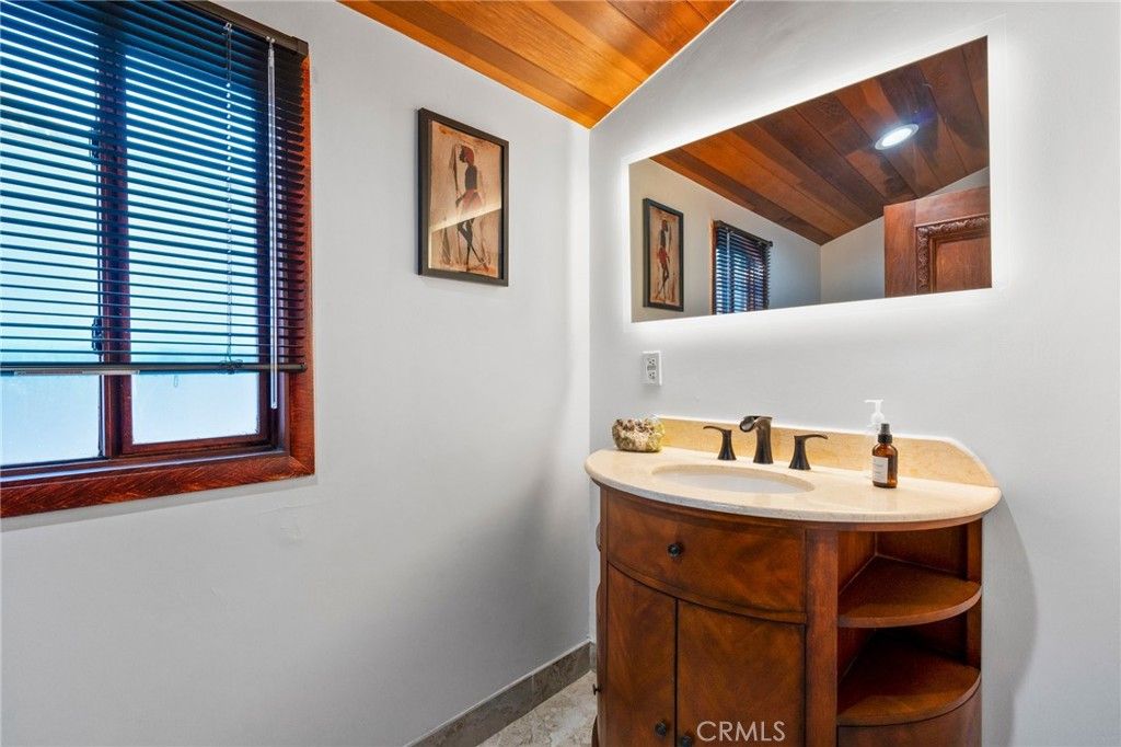 Image 23 of property listing at 183 Monarch Bay, Dana Point, CA 92629