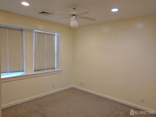 385 GEORGE Street 2B, New Brunswick, NJ 08846