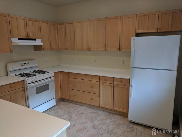 385 GEORGE Street 2B, New Brunswick, NJ 08846