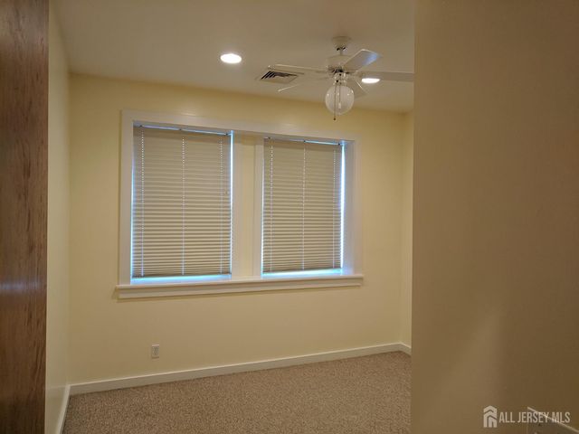 385 GEORGE Street 2B, New Brunswick, NJ 08846