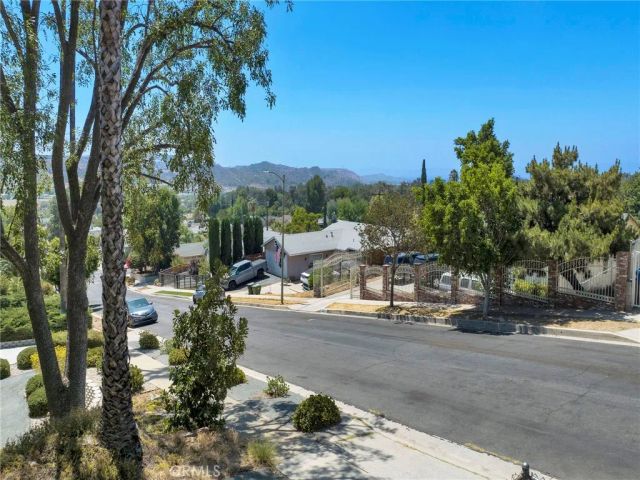 13724 Linfield, Sylmar, CA 91342
