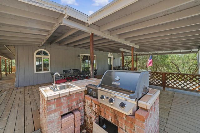 4043 Highway 49, Mokelumne Hill, CA 95245
