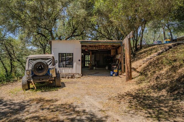 4043 Highway 49, Mokelumne Hill, CA 95245