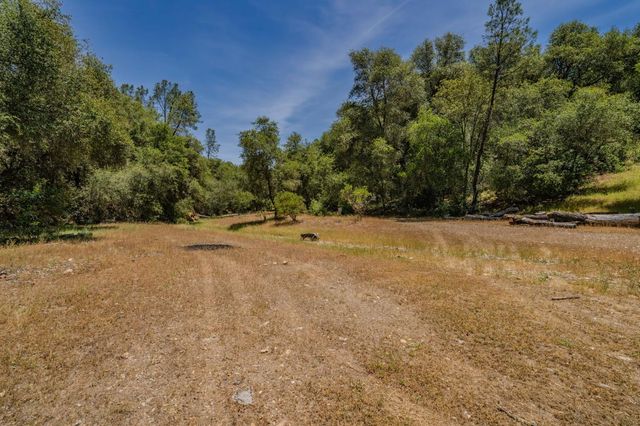 4043 Highway 49, Mokelumne Hill, CA 95245