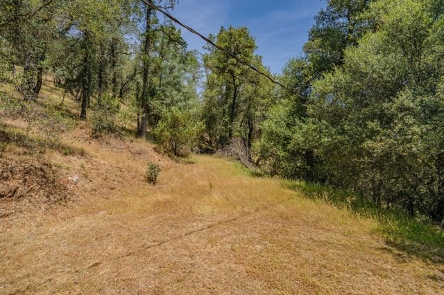 4043 Highway 49, Mokelumne Hill, CA 95245