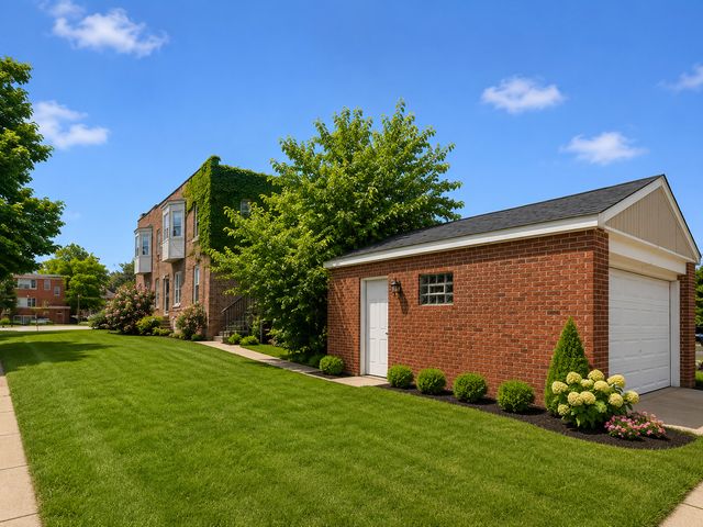8755 S Cottage Grove Avenue, Chicago, IL 60619
