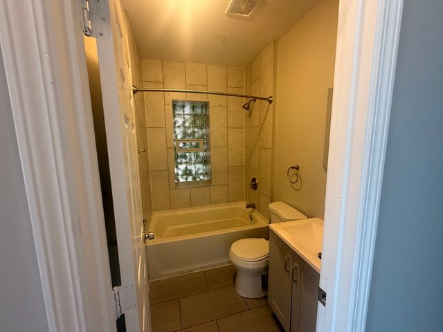 8755 S Cottage Grove Avenue, Chicago, IL 60619