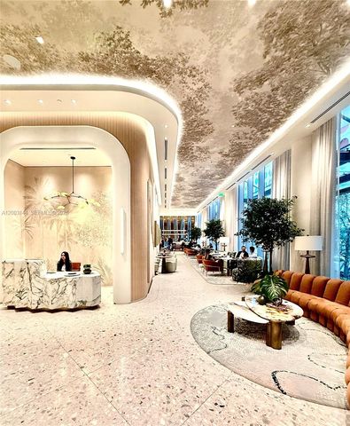 77 SE 5th st 2305, Miami, FL 33131