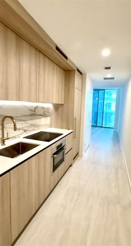 77 SE 5th st 2305, Miami, FL 33131