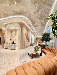 77 SE 5th st 2305, Miami, FL 33131