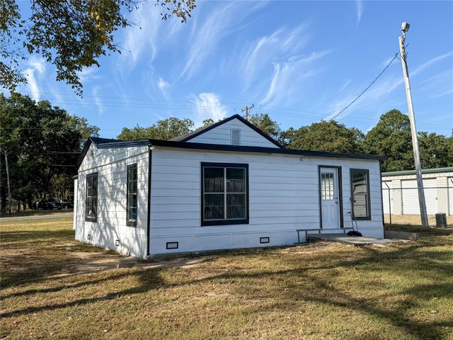 2410 N Jefferson, Mt Pleasant, TX 75455