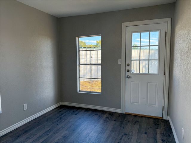 2410 N Jefferson, Mt Pleasant, TX 75455