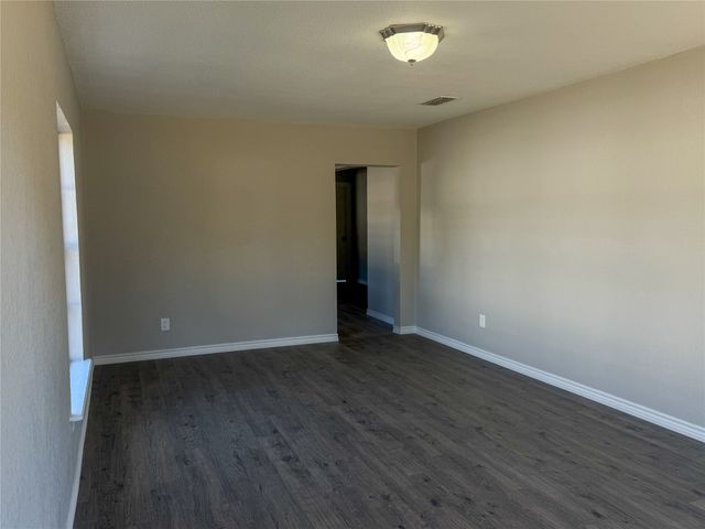 2410 N Jefferson, Mt Pleasant, TX 75455