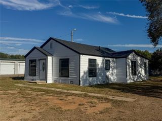 2410 N Jefferson, Mt Pleasant, TX 75455